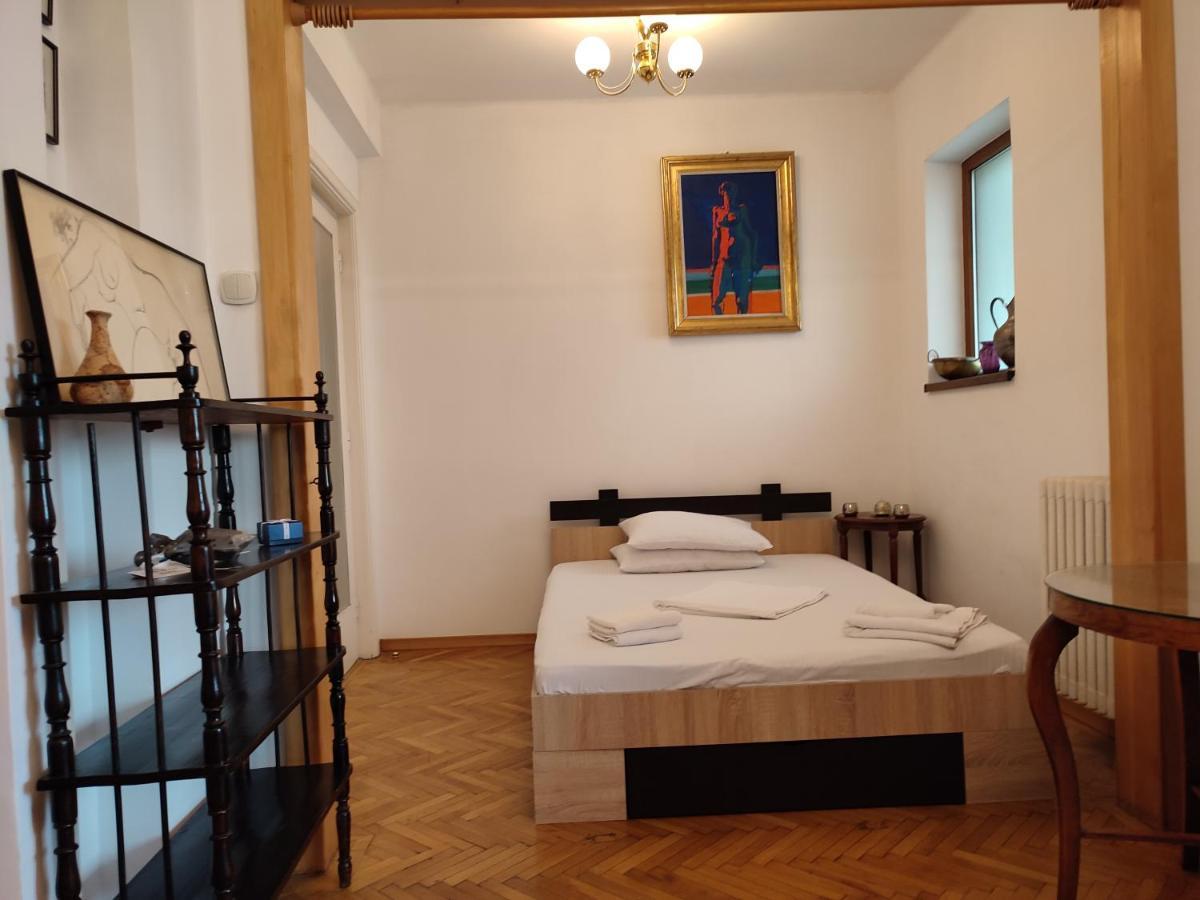 Accommodation Ateneu Palace บูคาเรสต์ ภายนอก รูปภาพ